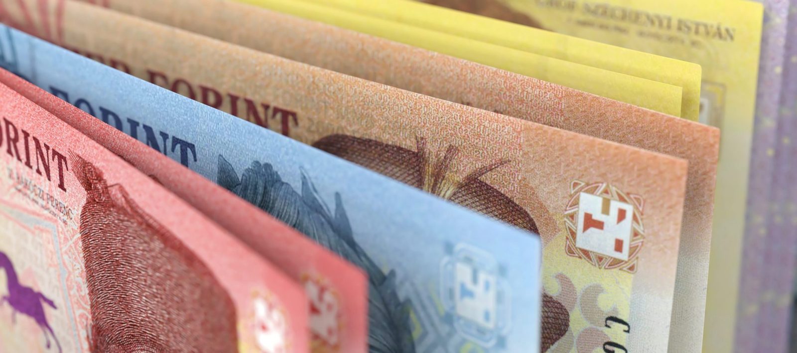 Megrendült a forint az MNB lépésére
